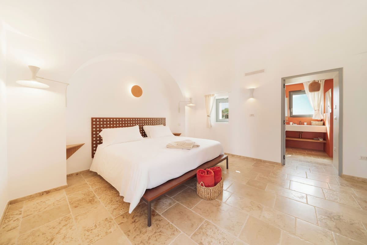 Deluxe Double Room, Pool View | Minibar, in-room safe, free WiFi