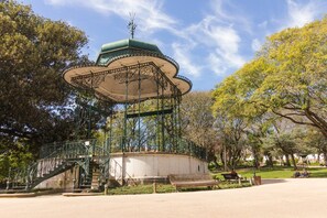 Exterior - Design 2BR in Campo de Ourique (Lisbon)
