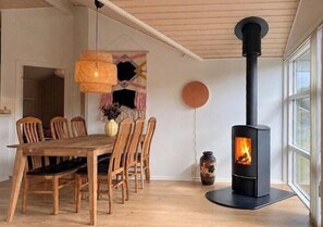 Dining - Bright holiday home with large terrace near Nyborg (Nyborg)