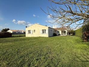 Exterior - Vrbo Property (Dolus-d'Oléron)