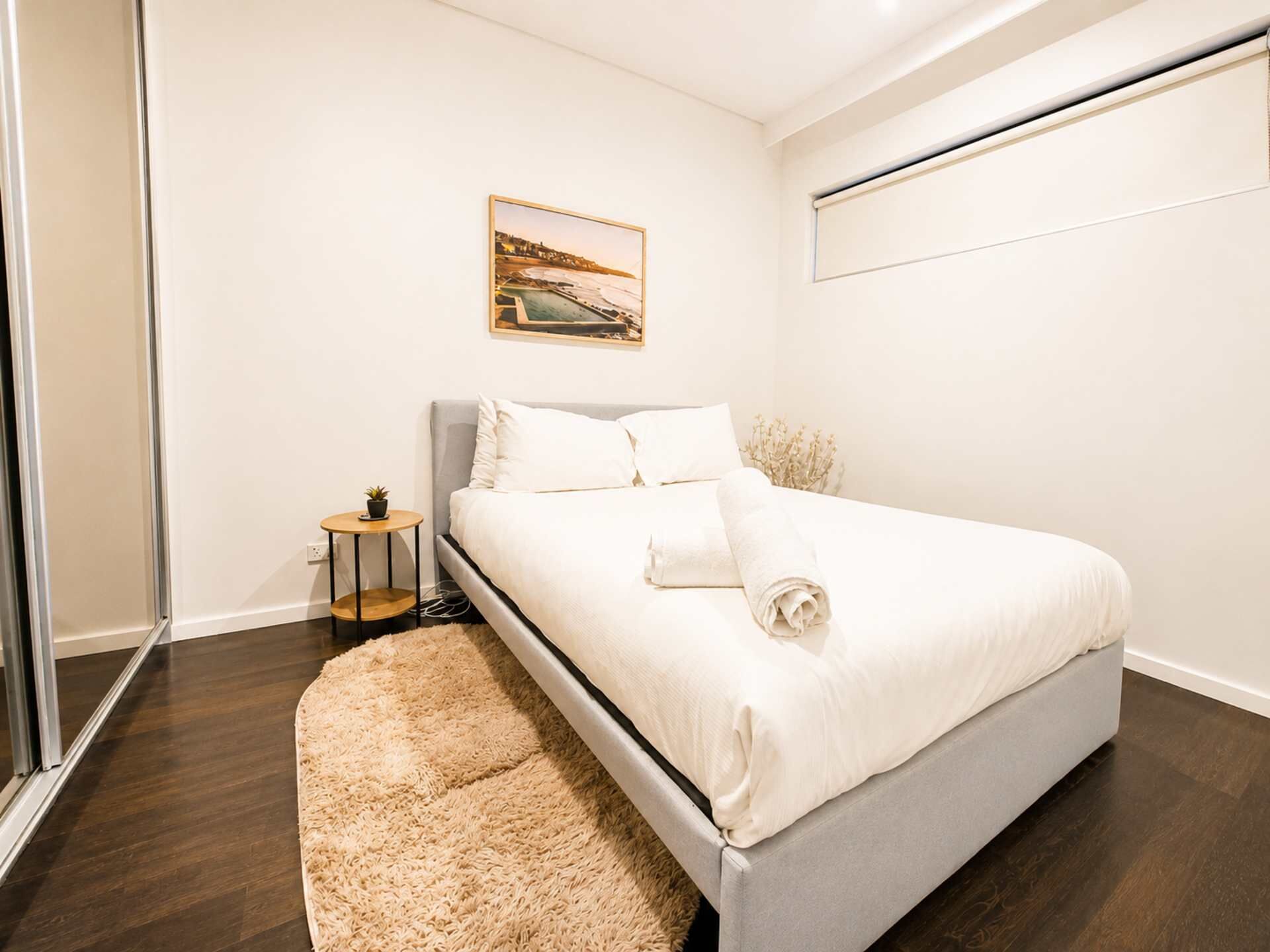 2 dormitorios, tabla de planchar con plancha, Internet y ropa de cama