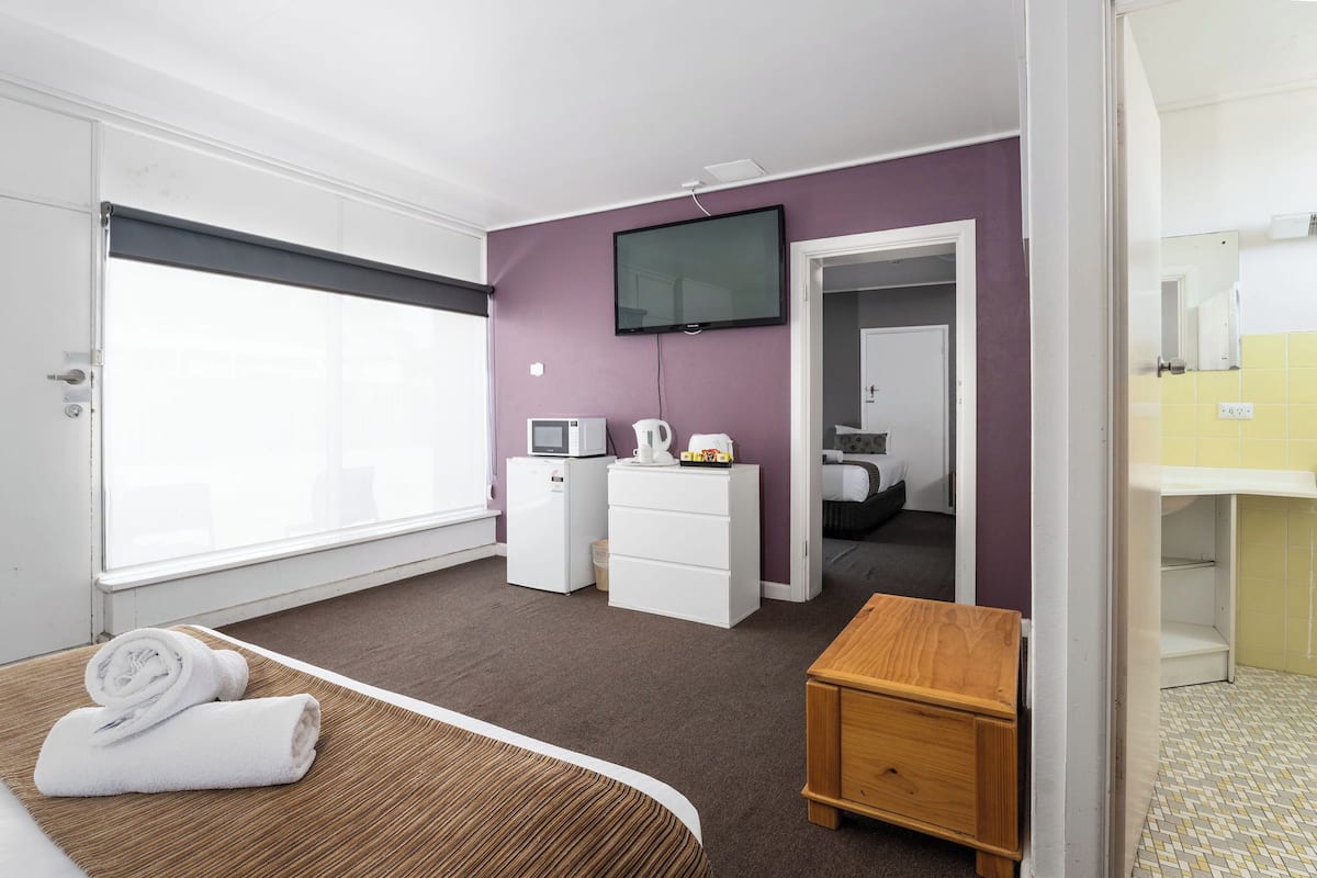 Basic-Doppel- oder -Zweibettzimmer, Mehrere Betten, Nichtraucher