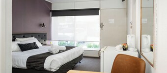 프린스 오브 웨일스 호텔 모텔