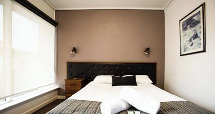 Prince of Wales Hotel Motel