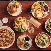 Comida y bebida
