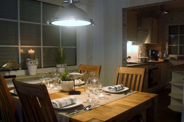 Dining - Frisian happiness in Greetsiel (Greetsiel)