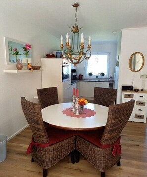 Dining - Holiday home with 3 bedrooms (Norden, Deutschland)