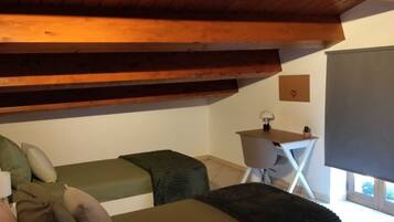 Iron/ironing board, WiFi, bed sheets, wheelchair access