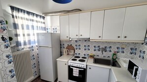 Apartemen, balkon, pemandangan kota | Dapur pribadi