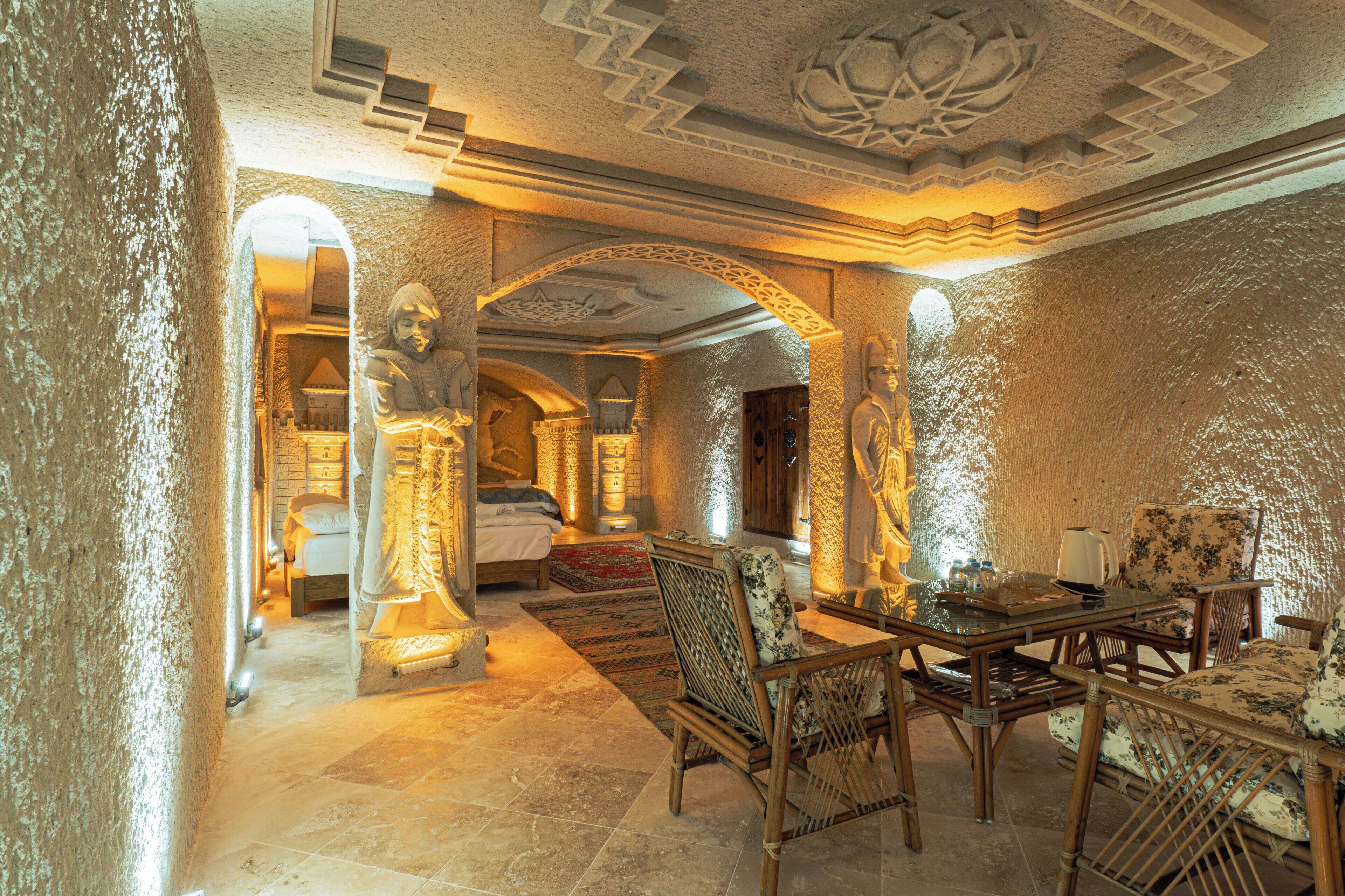 14 bedrooms, WiFi