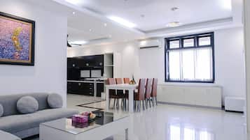 Apartamento, 2 quartos | Área de estar