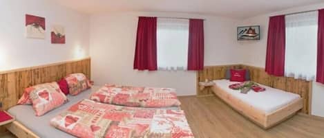 2 bedrooms, free WiFi