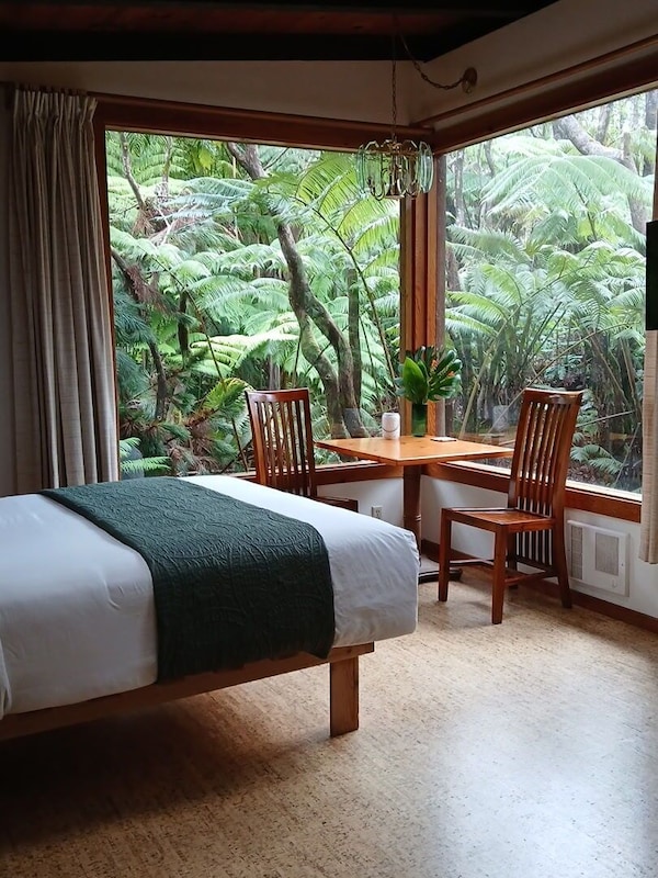 The Pacifica Inn - Hawaii