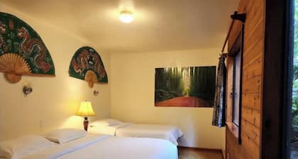 The Pacifica Inn
