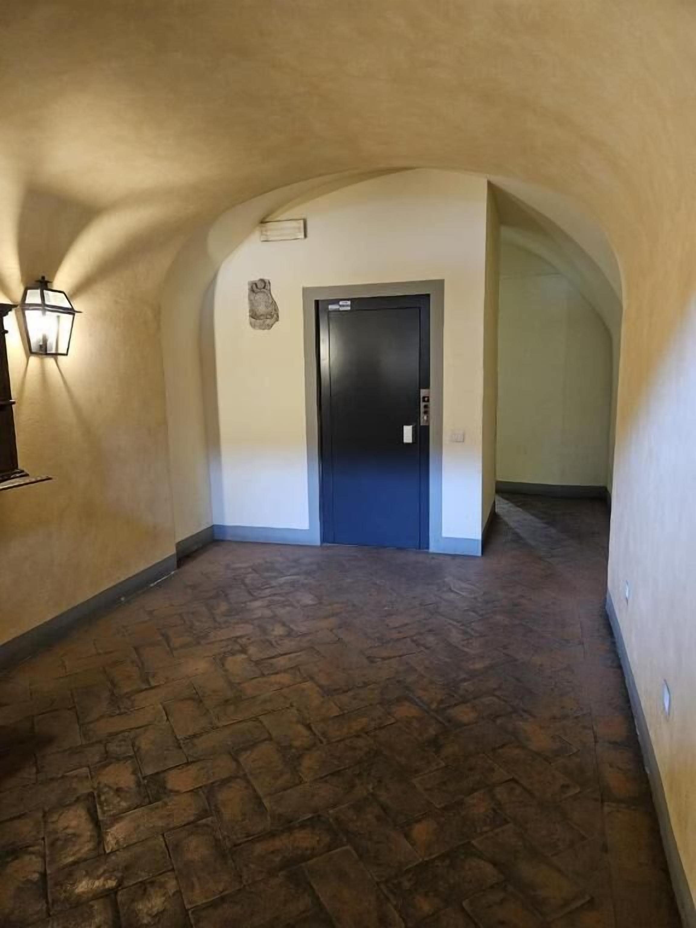Comfort House, 2 Bedrooms, Balcony, City View | Interior
