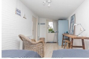 3 bedrooms, iron/ironing board, free WiFi - Holiday home with 1 bedroom (Kamperland)