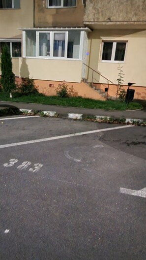 Exterior - Apartament Premium cu 2 Dormitoare.
Confort și Relaxare lângă Brașov (Codlea)