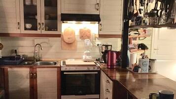 Cafetera i tetera, frigorífic, microones i forn