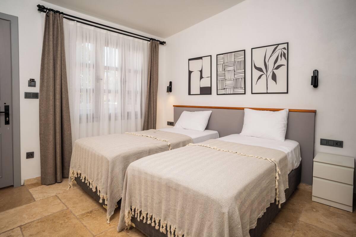 Standard Double or Twin Room | Minibar, in-room safe, desk, laptop workspace