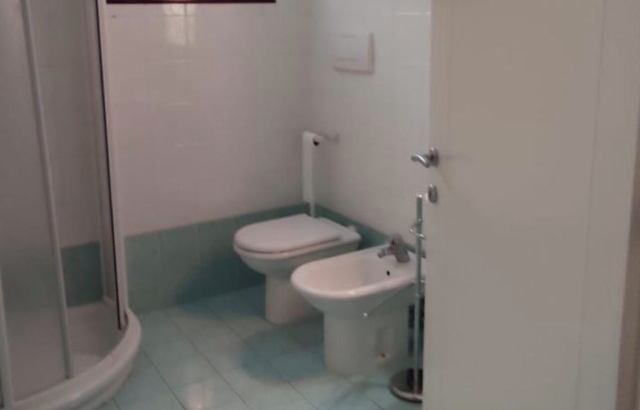 Doccia, asciugacapelli, bidet, asciugamani