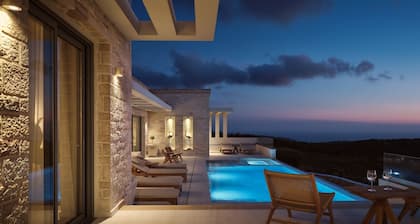 Casa Blanca Villa, Pool, SeaViews & Wine Cellar