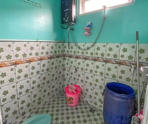Villa, vue jardin | Salle de bain
