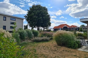 Property grounds - Holiday home in Olburgen with swimming pool (Olburgen)