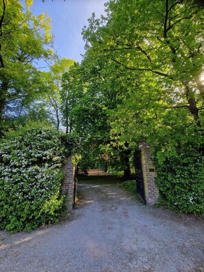 Property grounds - Le Pavillon imperial - Suite avec salle d'eau (Hannut)