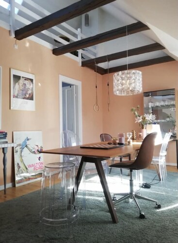2-story apartment near City Beach in Østerbro