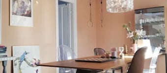 2-story apartment near City Beach in Østerbro