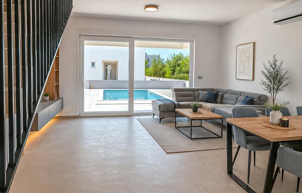 Interior - Nice home in Privlaka (Privlaka)