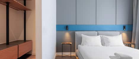 Suite Deluxe, balcón | Escritorio y espacio para trabajar con laptop