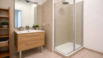 Apartment | Bathroom