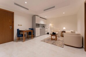 Grand suite, uitzicht op zee | Interieur