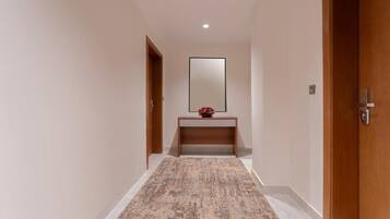 Presidential Suite, City View | Interior