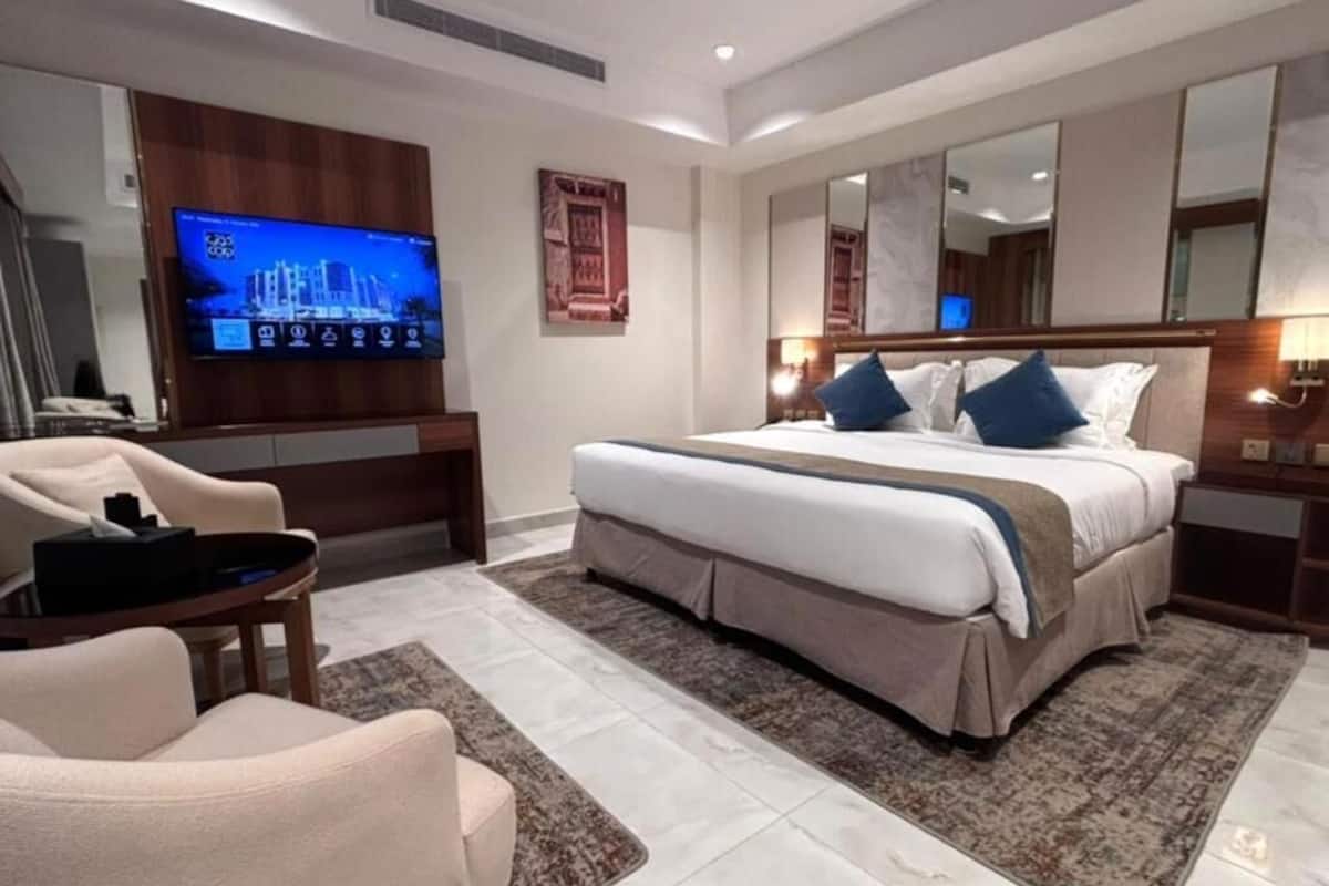 In-room safe, iron/ironing board (on request), WiFi (free)