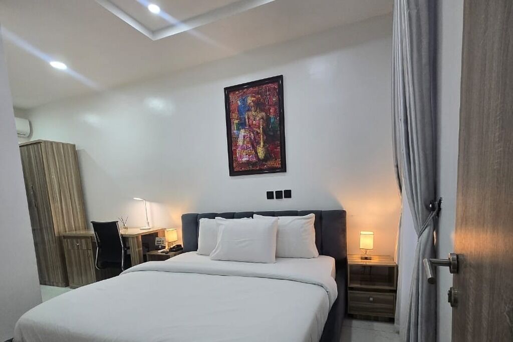 1 chambre, bureau, fer et planche à repasser, Wi-Fi gratuit