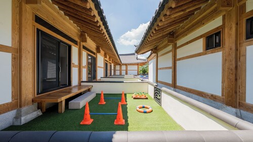 Gyeongju Hanok Stay Cheonwon Maeul