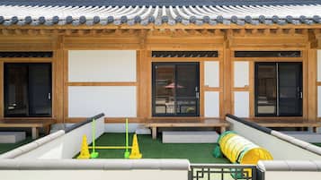 Basic Room, 1 Bedroom (Jeongak8)