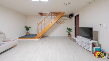 Basic Room, 1 Bedroom (Private Premium Group Room) | 1 bedroom, free WiFi