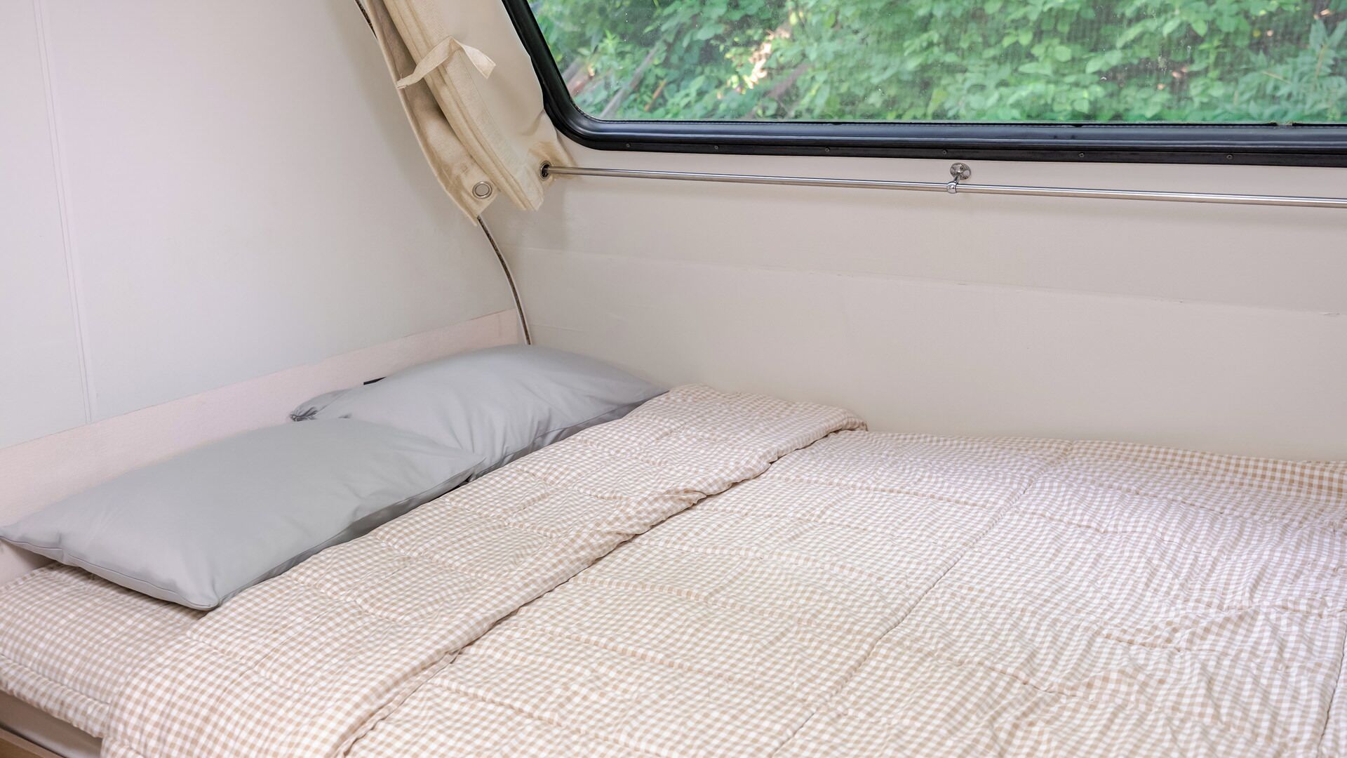 Eenvoudige kamer, 1 slaapkamer (Caravan1) | 1 slaapkamer, gratis wifi