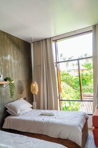 CIELO 1 - steps away from beach, Cloud 9 Siargao