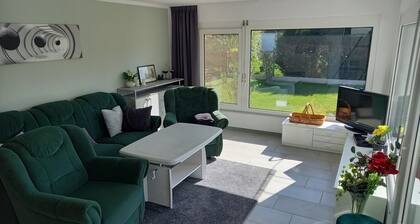 Bungalow on the edge of Leipzig's floodplain forest & right on the Saale-Leipzig Canal