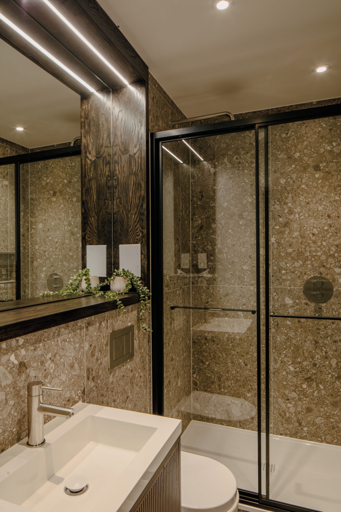 Deluxe Apartment, City View | Bathroom