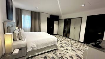 WiFi, bed sheets