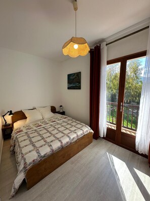 Room - Stunning View of the Coeur des Pyrénées Mountains with a Pool Near a Ski Resort (Izaut-de-l'Hôtel)