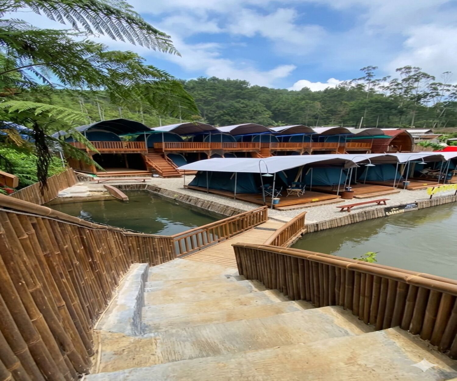 Tent, uitzicht op rivier | Terrein van de accommodatie