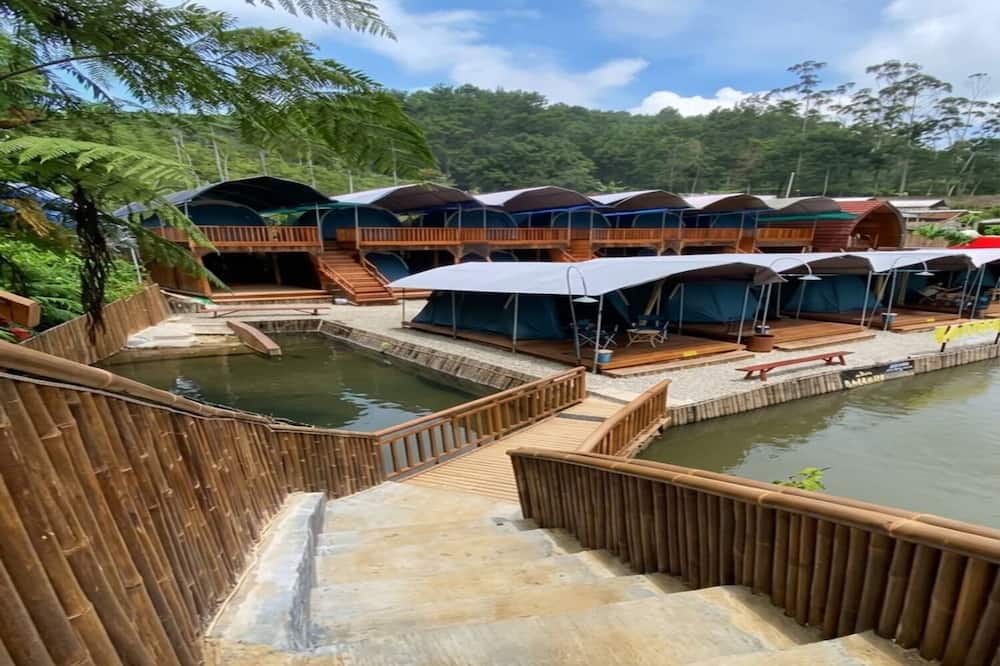Cozzy Raffana Glamping