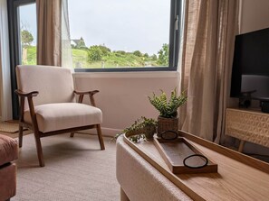 Living area - The Chalet, Kildonan (Edinbane)