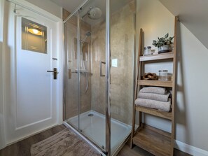 Bathroom - The Chalet, Kildonan (Edinbane)